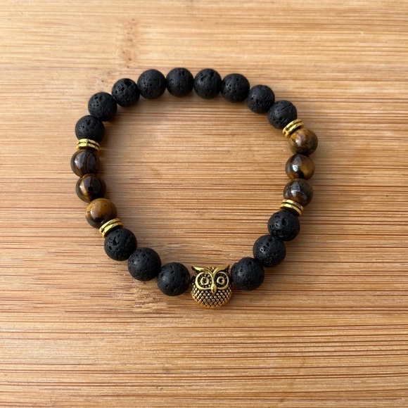 Black and Gold Beaded Owl Bracelet - Picture 5 of 9